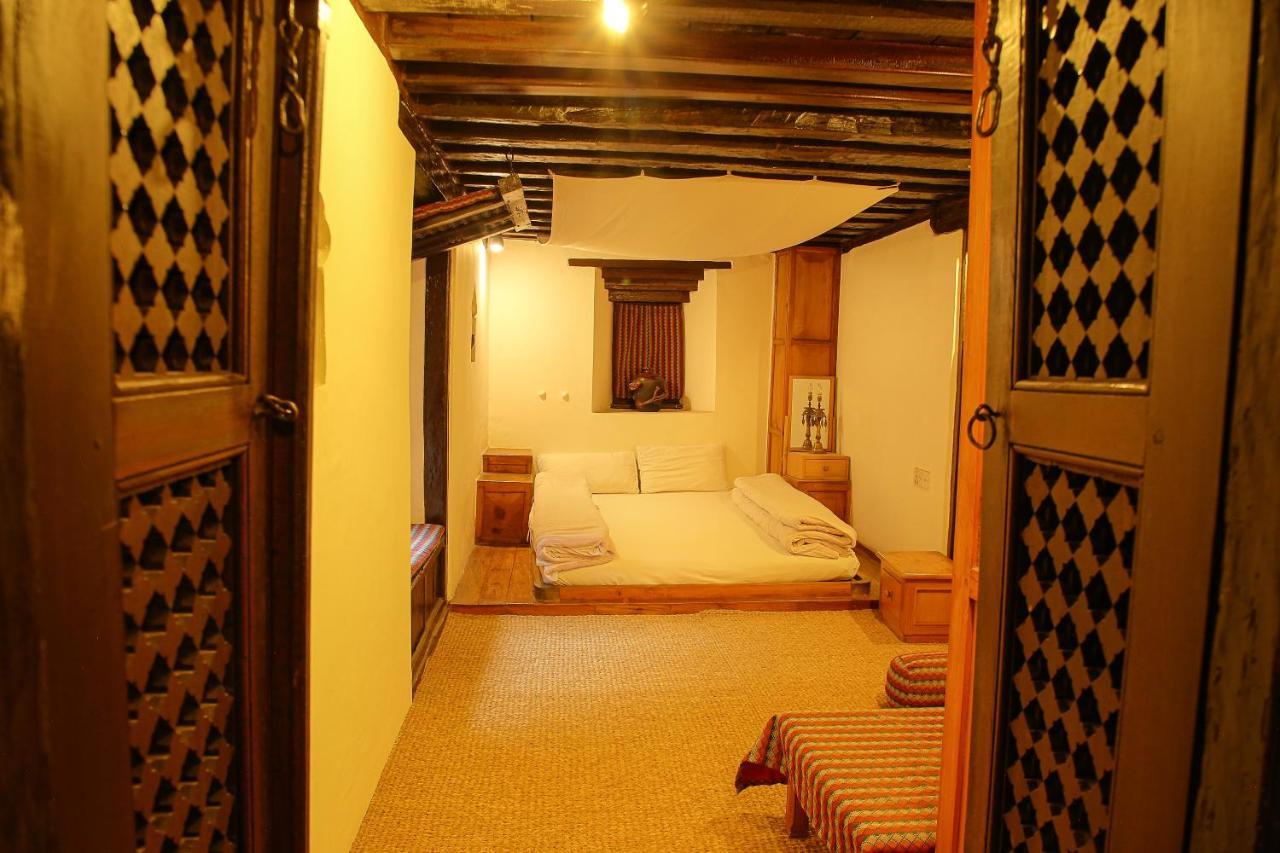Newa Chen Historic House Unesco Lalitpur Exterior photo